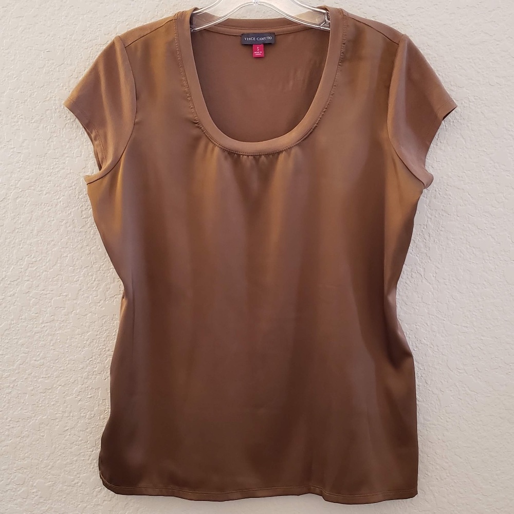 Vince Camuto Sable Brown Scoop-Neck Cap-Sleeve Satin-Front Stretch Top - Small